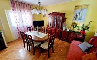 Вилла за 263 000 евро в Радовичах, Черногория