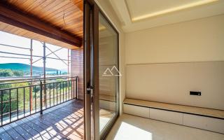 Апартаменты за 203 300 евро в Тивате, Черногория