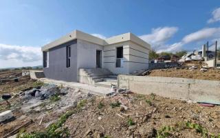 Дом за 370 000 евро в Бане, Болгария