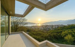 Вилла за 700 000 евро в Тивате, Черногория