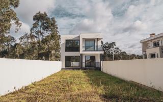 Вилла за 595 000 евро в Эшпинью, Португалия