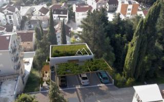 Земля за 542 000 евро в Тивате, Черногория