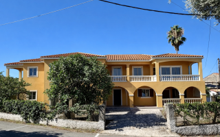 Вилла за 340 000 евро на Корфу, Греция