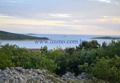 Земля за 830 000 евро в Примоштене, Хорватия