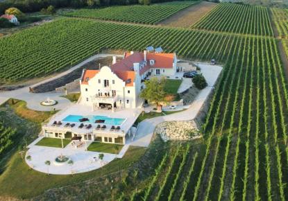 Отель, гостиница за 5 500 000 евро в Венгрии