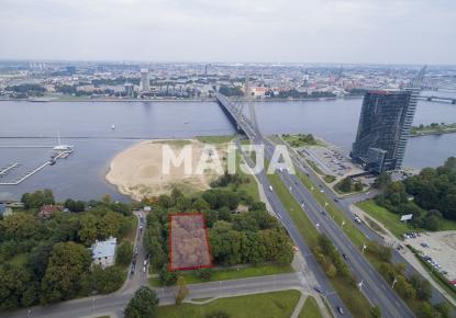 Земля за 1 100 000 евро в Риге, Латвия