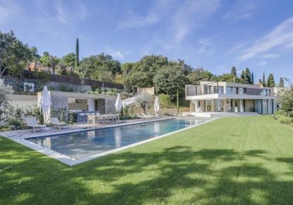 Земля за 1 600 000 евро в Мужене, Франция