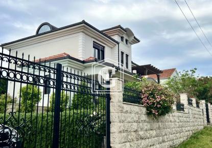 Вилла за 970 000 евро на полуострове Луштица, Черногория