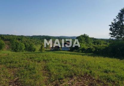 Земля за 1 564 666 евро в Слуне, Хорватия