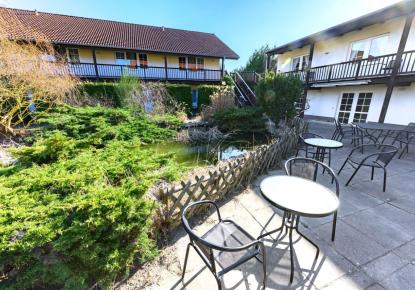 Отель, гостиница за 1 900 000 евро в Берлине, Германия