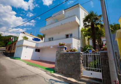 Отель, гостиница за 600 000 евро в Цриквенице, Хорватия