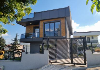 Коттедж за 270 000 евро в Стамбуле, Турция