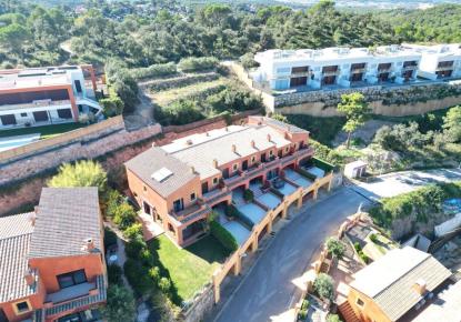 Коттедж за 830 000 евро в Бегуре, Испания