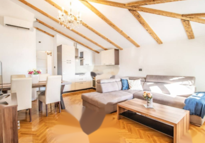 Квартира за 320 000 евро в Опатии, Хорватия