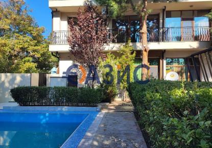 Отель, гостиница за 480 000 евро на Солнечном берегу, Болгария