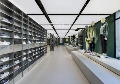 Магазин за 1 300 000 евро в Барселоне, Испания