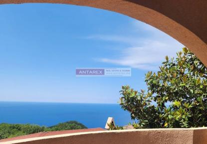 Вилла за 350 000 евро в Святом Стефане, Черногория