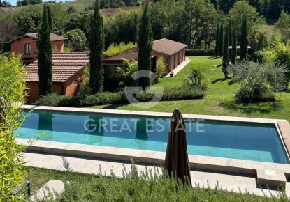 Дом за 949 000 евро в Террануова-Браччолини, Италия