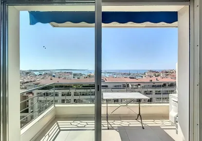 Апартаменты за 519 000 евро в Каннах, Франция