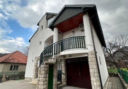Отель, гостиница за 460 000 евро в Колашине, Черногория