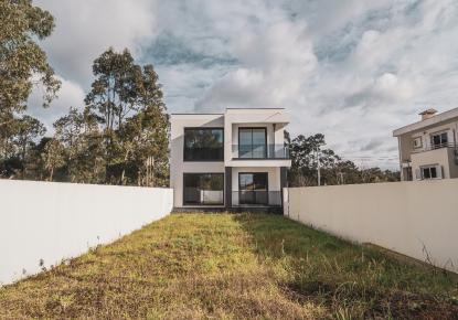 Вилла за 595 000 евро в Эшпинью, Португалия