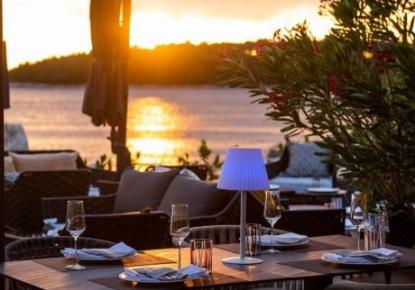 Кафе, ресторан за 1 300 000 евро в Ровини, Хорватия