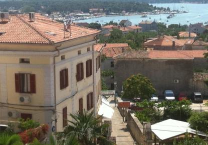 Отель, гостиница за 3 500 000 евро в Медулине, Хорватия