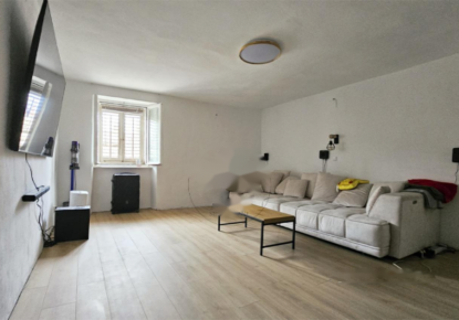 Квартира за 315 000 евро в Пиране, Словения