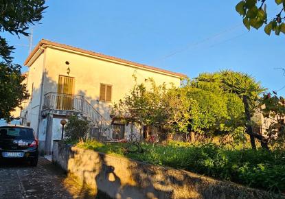 Дом за 90 000 евро в Диаманте, Италия