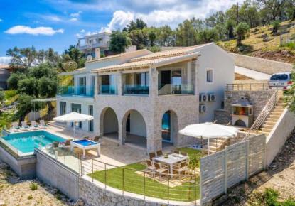 Вилла за 2 500 000 евро на Корфу, Греция