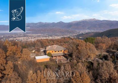 Вилла за 1 800 000 евро в Риети, Италия