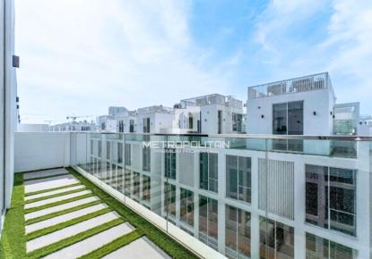 Вилла за 1 924 165 евро в Дубае, ОАЭ