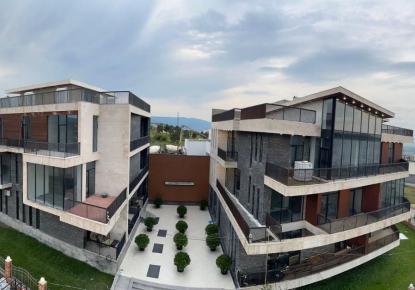 Коммерческая недвижимость за 4 360 801 евро в Тбилиси, Грузия