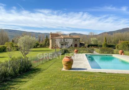 Дом за 1 695 000 евро в Кортоне, Италия