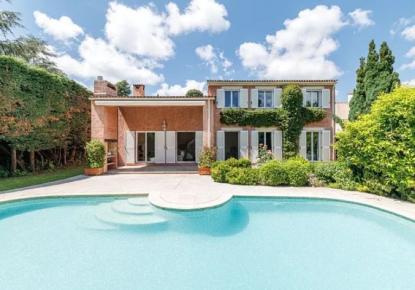 Дом за 1 100 000 евро в Вильнёв-Лубе, Франция