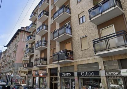 Магазин за 375 000 евро в Милане, Италия