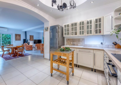 Квартира за 715 000 евро в Каннах, Франция