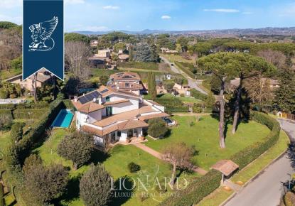 Вилла за 2 500 000 евро в Риме, Италия