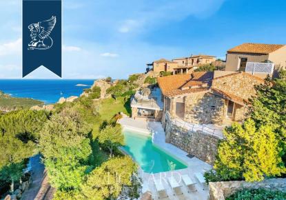 Вилла за 2 850 000 евро в Порто Черво, Италия