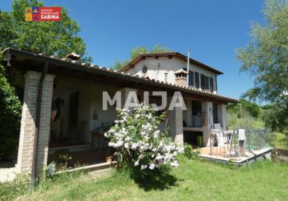 Дом за 239 000 евро в Риети, Италия