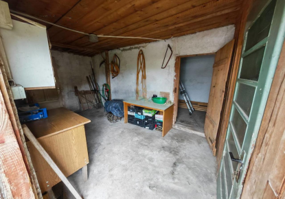 Дом за 50 000 евро в Постойне, Словения