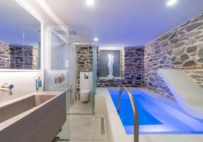 Отель, гостиница за 890 000 евро в Кавале, Греция