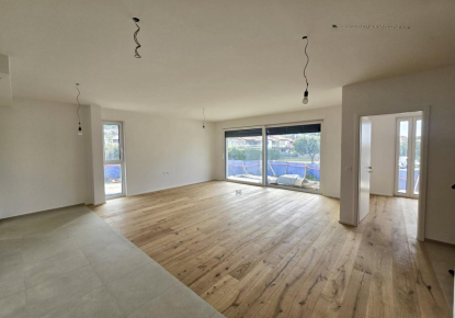 Квартира за 639 132 евро в Изоле, Словения