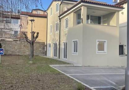 Дом за 705 000 евро в Копере, Словения