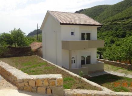Дом за 105 000 евро в Улцине, Черногория