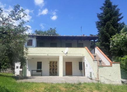 Дом за 80 000 евро в Фариндоле, Италия