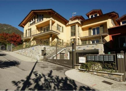 Квартира за 305 000 евро у озера Комо, Италия