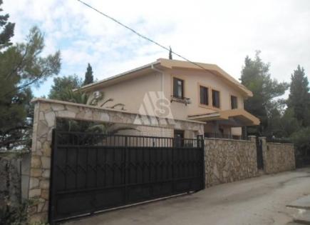 Дом за 415 000 евро в Баре, Черногория