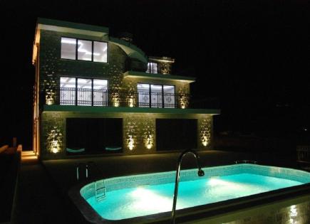 Вилла за 1 750 000 евро в Херцег-Нови, Черногория