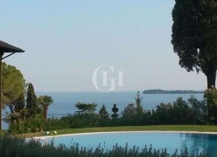 Апартаменты за 790 000 евро у озера Гарда, Италия